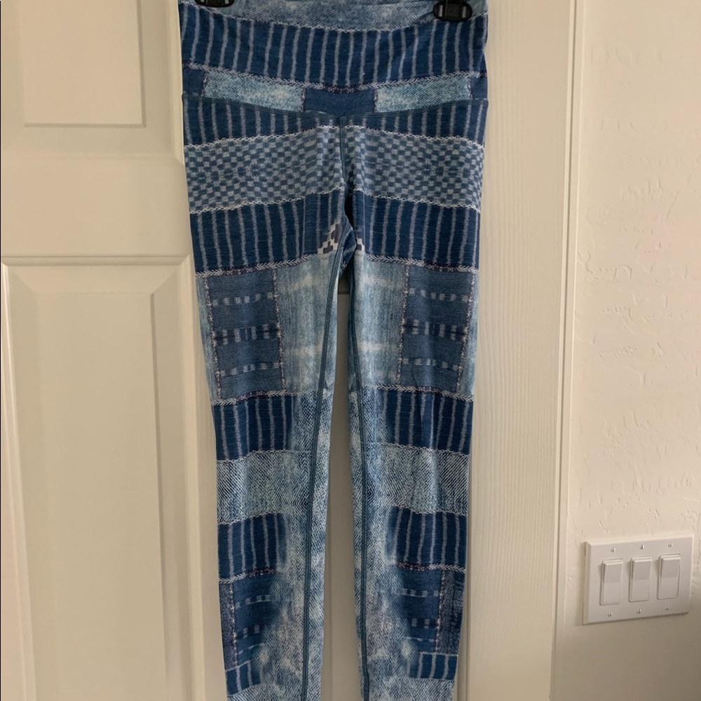 NIYMA SOL GOBI LEGGINGS SIZE MEDIUM